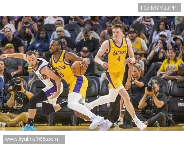 湖人队与国王队激战正酣2018年12月28日精彩回顾与赛后分析 湖人队与国王队激战正酣2018年12月28日精彩回顾与赛后分析