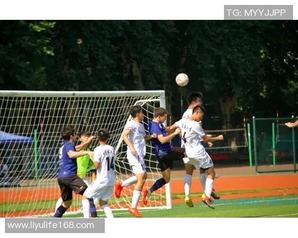 峡江县足球比赛直播现场精彩纷呈球迷热情高涨共同见证激烈对决 峡江县足球比赛直播现场精彩纷呈球迷热情高涨共同见证激烈对决