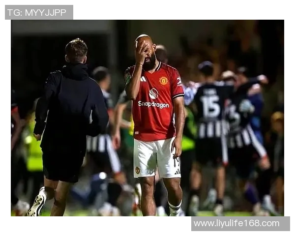 格林斯比与纽波特激战正酣谁能在这场较量中笑到最后